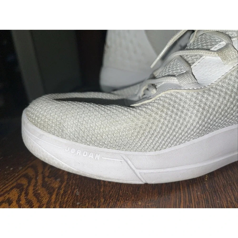 Air Jordan Academy Shoes Mens Size 12 White Sneakers Casual 8445 15 116